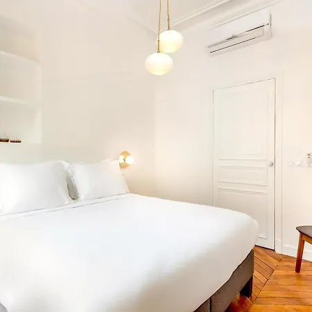 דירה Habitat Parisien - 2br-2ba - Ac - Balcony - Opera פריז