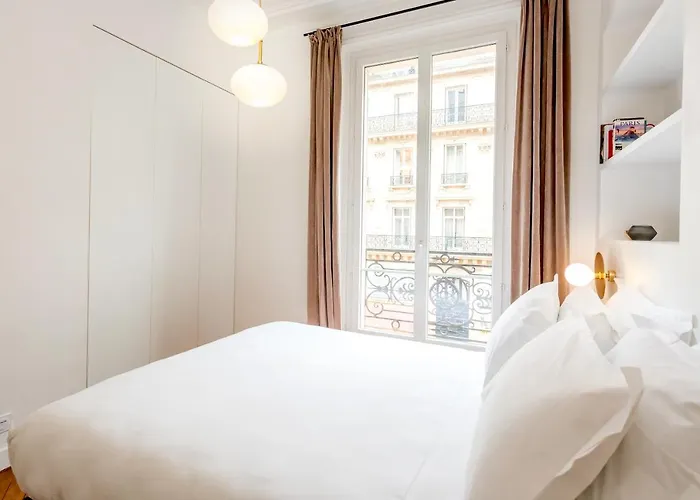 דירה Habitat Parisien - 2br-2ba - Ac - Balcony - Opera פריז